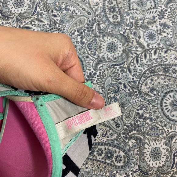 VS Pink legerement double bra 34C euc - Picture 4 of 5